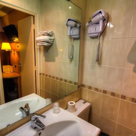 Hotel Des Trois Gares Parigi
