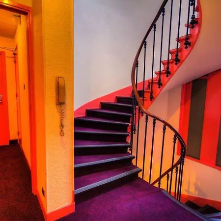 Des Trois Gares Paris