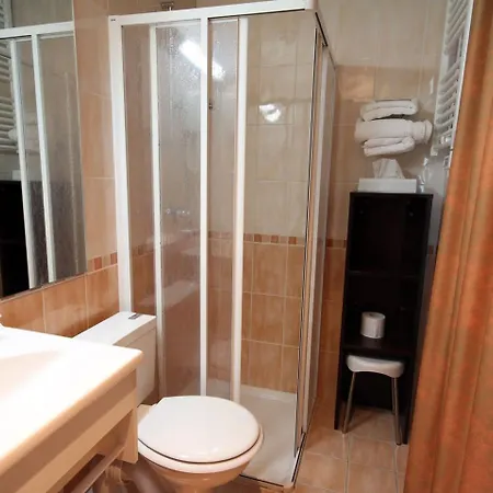 Des Trois Gares Hotel Paris