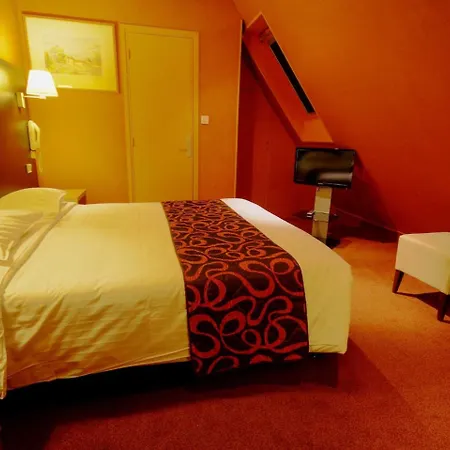 Des Trois Gares Hotel 3*